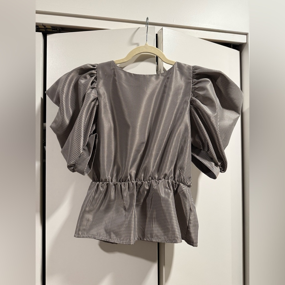 Topshop Black and White Puff Sleeve Blouse